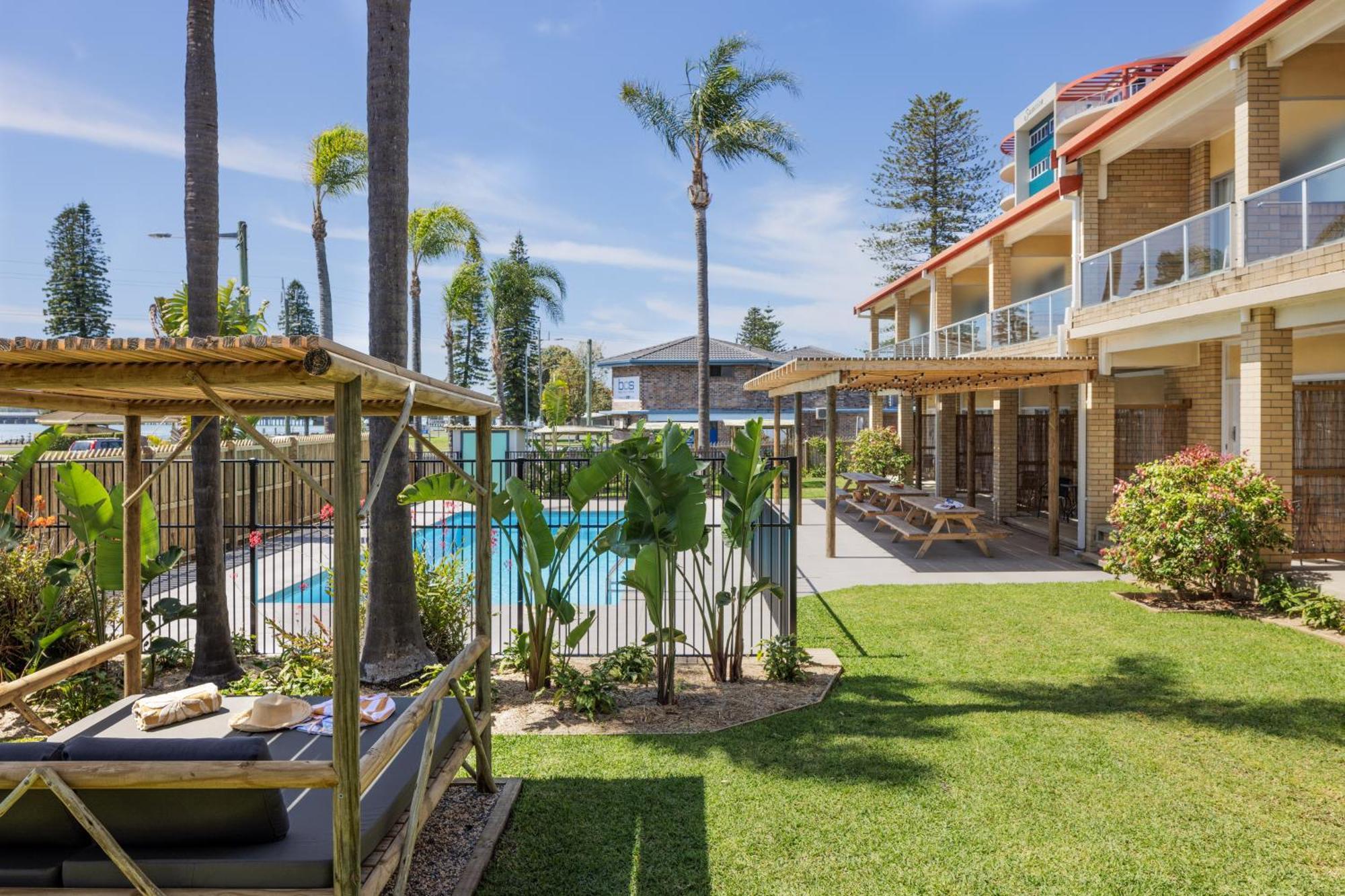 South Pacific Palms Motor 3*